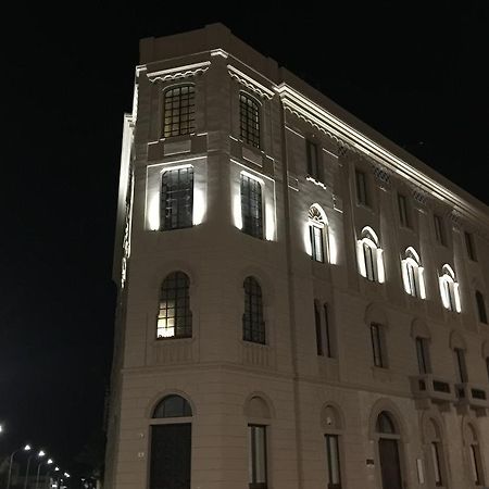 Il Bastione Duca D'Aosta Bed & Breakfast ตราปานี ภายนอก รูปภาพ